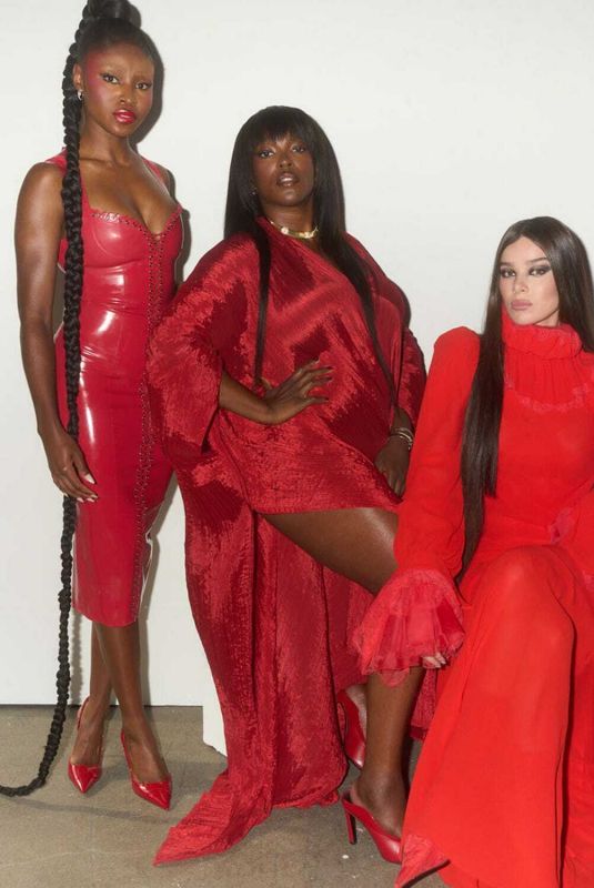 HAILEE STEINFELD, JAYME LAWSON and WUNMI MOSAKU for Elle Magazine, November 2025