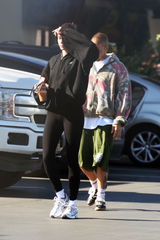 HAILEY and Justin BIEBER Out and About in Palm Springs 11/29/2025