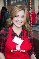 JEN LILLEY at Thanksgiving Dinner at LA Mission 11/25/2015