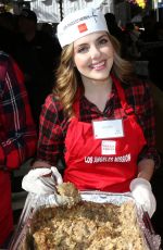 JEN LILLEY at Thanksgiving Dinner at LA Mission 11/25/2015