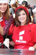 JEN LILLEY at Thanksgiving Dinner at LA Mission 11/27/2013
