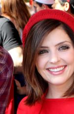 JEN LILLEY at Thanksgiving Dinner at LA Mission 11/27/2013
