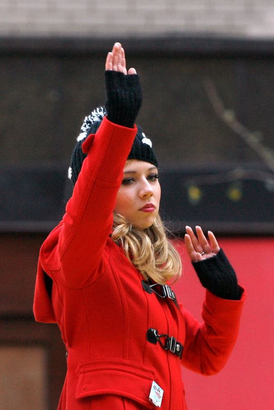 JENNETTE MCCURDY at 86th Annual Macy