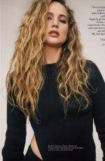 JENNIFER LAWRENCE in Io Donna del Corriere della Sera, November 2025