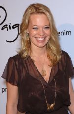 JERI RYAN at Paige Boutique Opening Party on Robertson Blvd in Los Angeles 11/17/2005