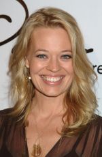 JERI RYAN at Paige Boutique Opening Party on Robertson Blvd in Los Angeles 11/17/2005