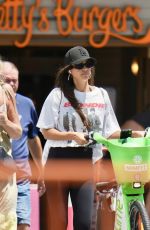 JESSICA ALBA Rides an E-bike Out and About in Gold Coast 11/01/2025