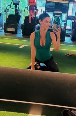 JESSICA LOWNDES - Instagram Photos and Video 11/05/2025