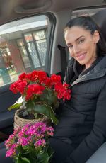 JESSICA LOWNDES - Instagram Photos and Video 11/05/2025
