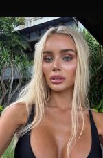 JULIA CAVANAGH - Instagram Photos 11/08/2025
