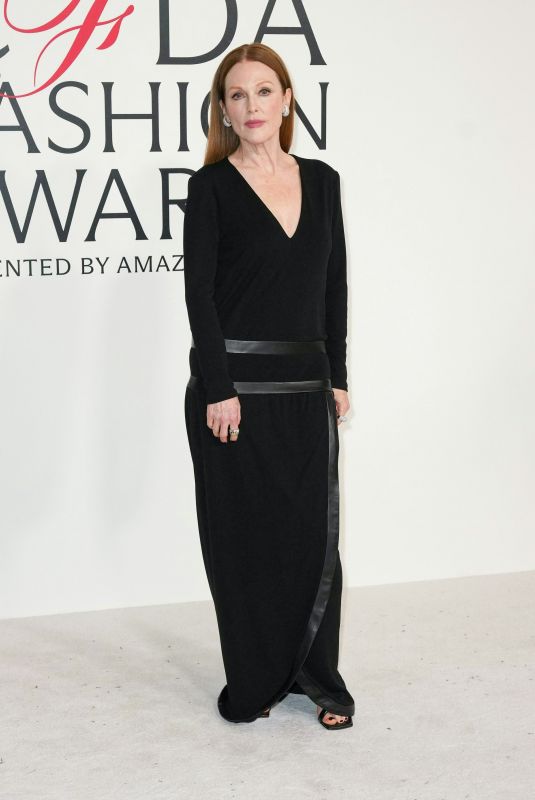 JULIANNE MOORE at 2025 CFDA Awards in New York City 11/03/2025
