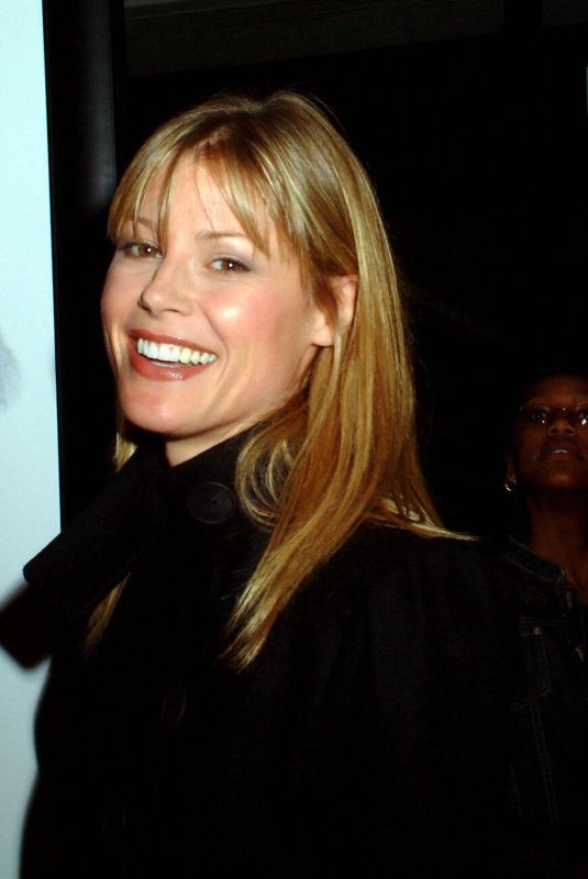 JULIE BOWEN at Elf Premiere in New York City 11/02/2003