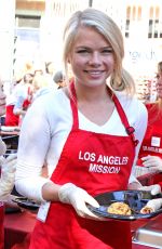 KELLI GOSS at Thanksgiving Dinner at LA Mission 11/27/2013