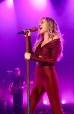 KELSEA BALLERINI Performs at SiriusXM and Pandora in Chicago 09/25/2025