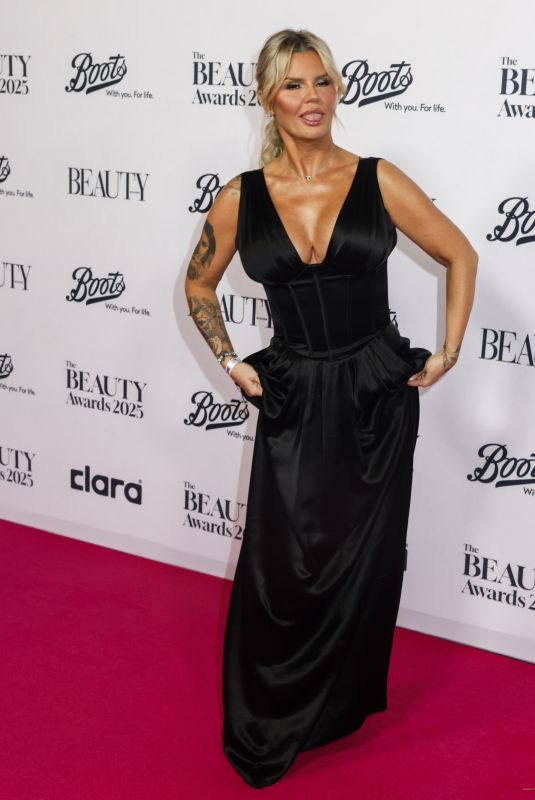 KERRY KATONA at Beauty Awards 2025 in London 11/24/2025