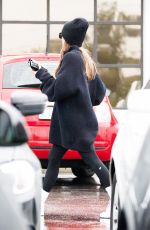 KHLOE KARDASHIAN Ouut for Appointment in Los Angeles 11/17/2025