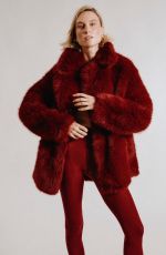 KIM HNIZDO for londe Magazine, November 2025
