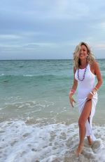 KRISTIN CAVALLARI - Instagram Photos 11/15/2025