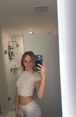 KYLA DODDS - Instagram Photos 11/25/2025