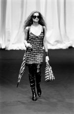 LAETITIA CASTA at D&G Fall 1995 Ready To Wear Collection Runway Show 03/08/1995