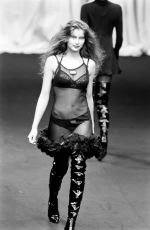LAETITIA CASTA at D&G Fall 1995 Ready To Wear Collection Runway Show 03/08/1995