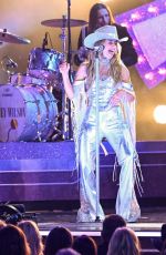 LAINEY WILSON Performs at 59th Annual CMA Awards in Nashville 11/19/2025