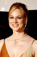 LAURA LINNEY at Love Actually Premiere in New York City 11/06/2003