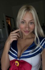 LEILA FALER - Instagram Photos 11/16/2025