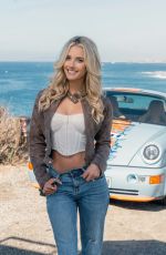 LINDSAY BREWER - Instagram Photos 11/21/2025