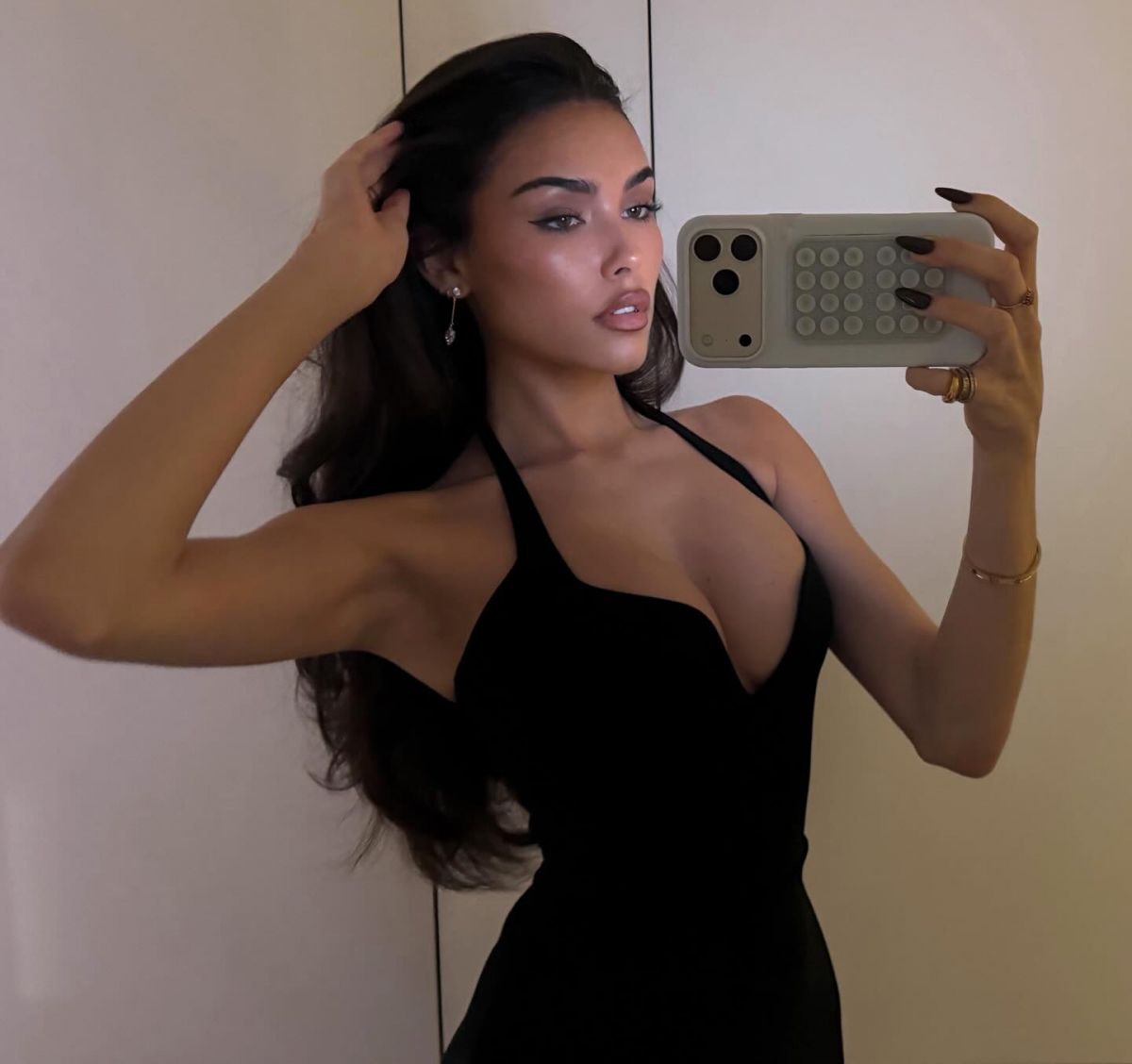 MADISON BEER Instagram Photos And Video 11 14 2025 HawtCelebs madison-beer-instagram-photos-and-video-11-14-2025-hawtcelebs