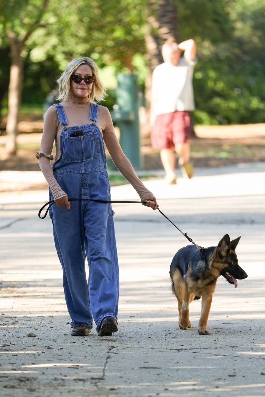 MELANIE GRIFFITH Out with Her German Shepherd at Runyon Canyon in Hollywood 11/23/2025