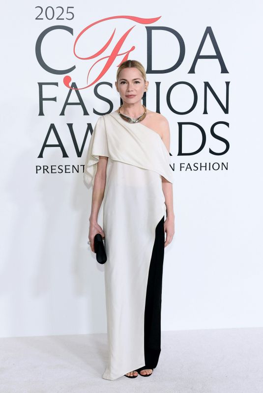 MICHELLE WILLIAMS at 2025 CFDA Awards in New York City 11/03/2025