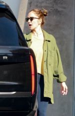 MINKA KELLY Leaves UPS Store in Los Angeles 11/09/2025