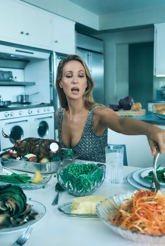 NIKKI GLASER for Vanity Fair: 37 Hours in Hollywood Portfolio, November 2025