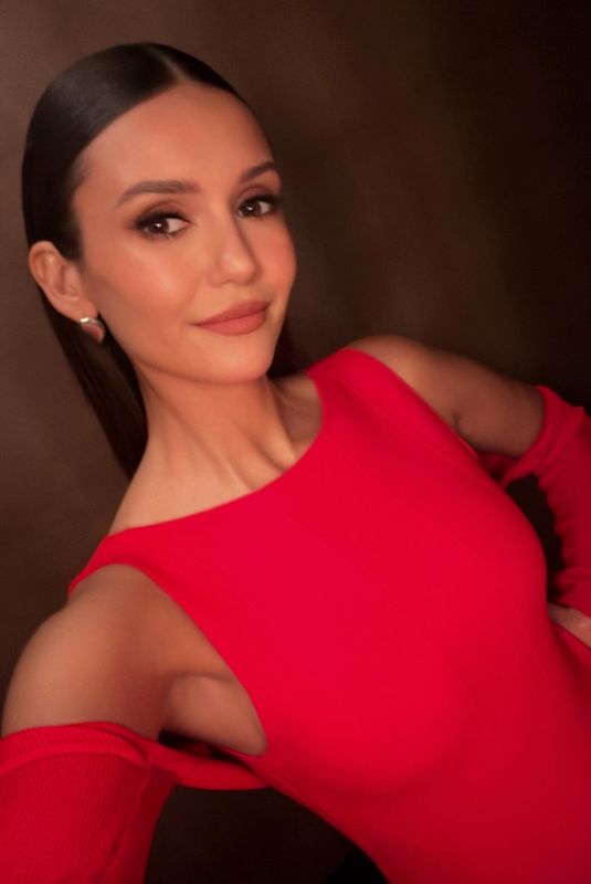 NINA DOBREV – Instagram Photos and Video 11/26/2025