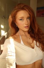 PHOEBE GINGER - Instagram Photos 11/05/2025