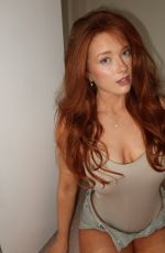 PHOEBE GINGER - Instagram Photos 11/12/2025