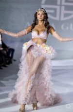 RACHEL PIZZOLATO Walks Runway at Grid Show at Houston Fashion Week in Houston 11/09/2025 [Nipslips/Tagged] (Untagged Adds)