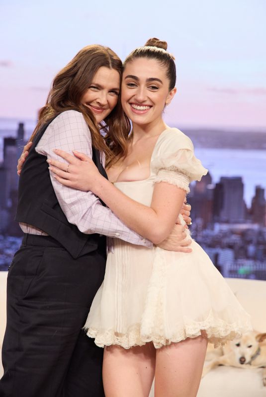 RACHEL SENNOTT at Drew Barrymore Show 05/11/2025