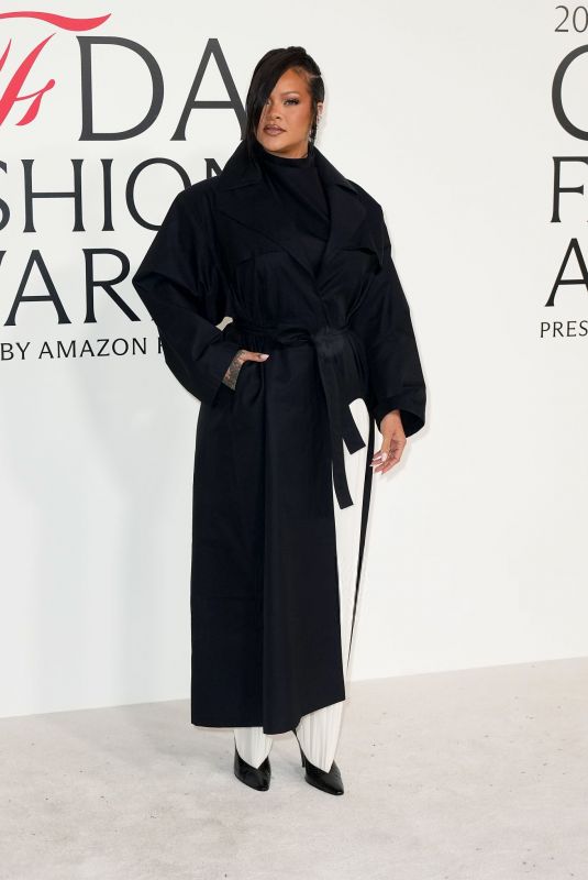 RIHANNA at 2025 CFDA Awards in New York City 11/03/2025