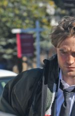 Robert Pattinson On the set of 