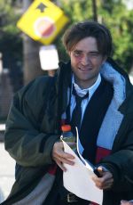 Robert Pattinson On the set of 