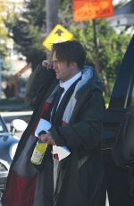 Robert Pattinson On the set of 