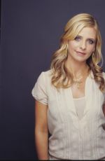 SARAH MICHELLE GELLAR at a Photoshoot 2005