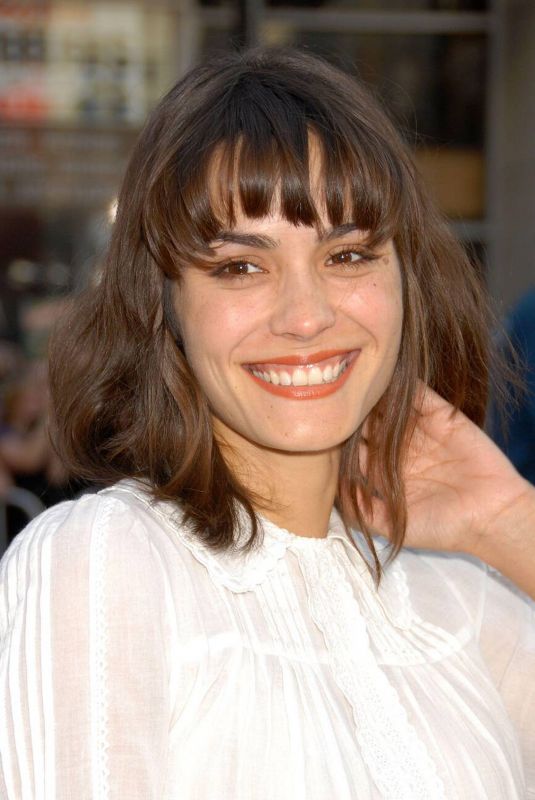 SHANNYN SOSSAMON at Fred Claus Premiere in Hollywood 11/03/2007