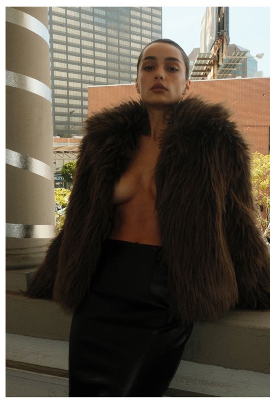 SONYA STARZHYNSKA - Instagram Photos 11/09/2025