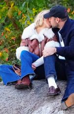 SYDNEY SWEENEY and Scooter Braun Out Kissing at Bryant Park in New York City 11/04/2025