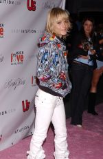 TARYN MANNING at 1st Annual US Weekly Hollywood Holiday Shopping Party in Culver City 11/11/2004