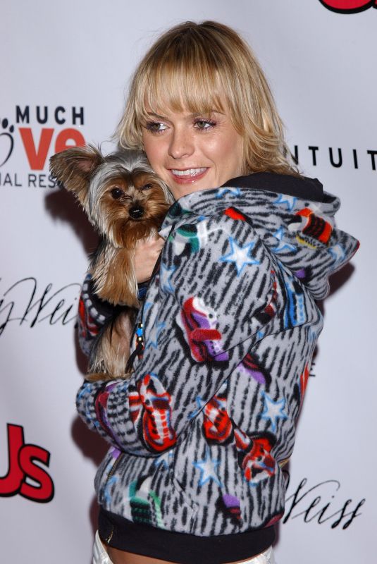 TARYN MANNING at 1st Annual US Weekly Hollywood Holiday Shopping Party in Culver City 11/11/2004