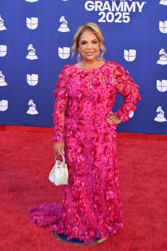 TATY GUIRIBITEY at 26th Latin Grammy Awards at MGM Grand Garden Arena in Las Vegas 11/13/2025